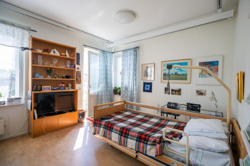 Möblerad lägenhet på Birkagården